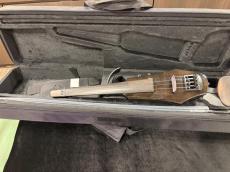 NS DESIGN 【エレクトリックバイオリン中古品!】WAV4《Black》【弓、セミハードケース付属】