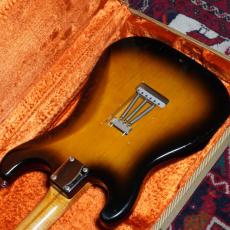 Fender Japan 1987 ST57-140 EXTRAD_5