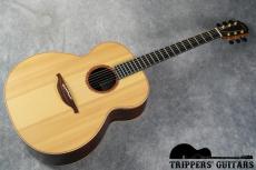 Lowden O-50 (2018) イタリアンアルパインスプルース&マダガスカルローズウッドのO-50です!