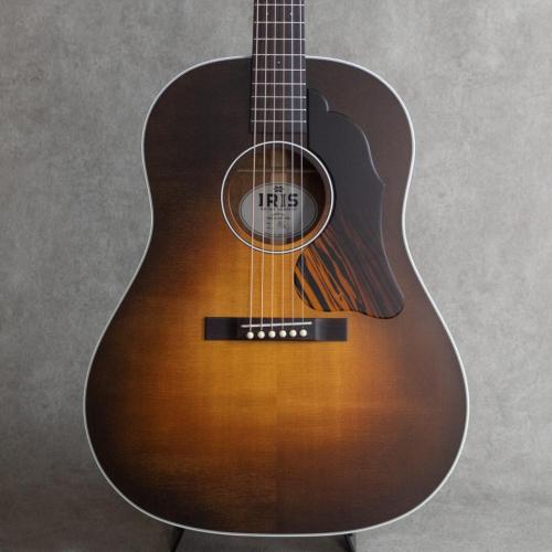IRIS GUITAR COMPANY The DF Model Adirondack Spruce Tobacco Burst