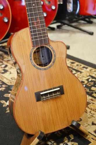 Kai Ukulele KC-700C
