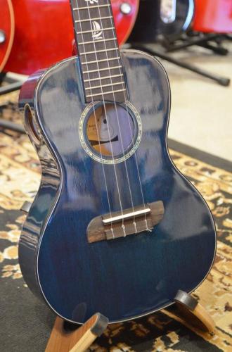 Kai Ukulele KC-100G/BL