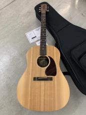 Gibson G-45 ボディサイドにプレイヤーポート付き!_2