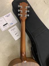 Gibson G-45 ボディサイドにプレイヤーポート付き!_11