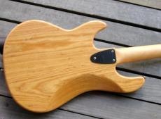 G&L LegacyBass made in USA_4