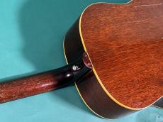 Gibson J-45_9
