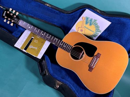 Gibson J-45 GOLD TOP LIMITED
