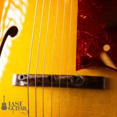 Gibson Custom Shop Solid Formed 17” Venetian Cutaway_4