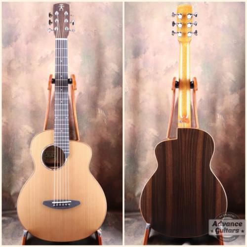 aNueNue 【ポツ傷ありのため特価】aNN-M60E