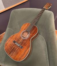 Martin Custom 0-12Fret Joint Flamed Koa / Flamed Koa 【現地選定品】