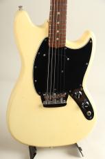 Fender 1977 Musicmaster White_3