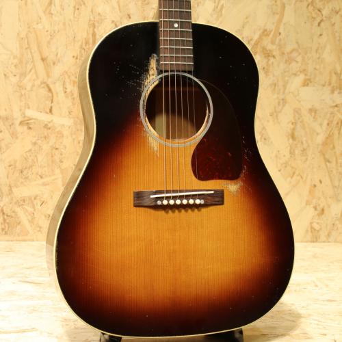Gibson 1942 Banner J-45 Vintage Sunburst Heavy Aged
