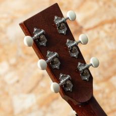 JOHN S KINNARD OO-14Fret All Mahogany 2008_9