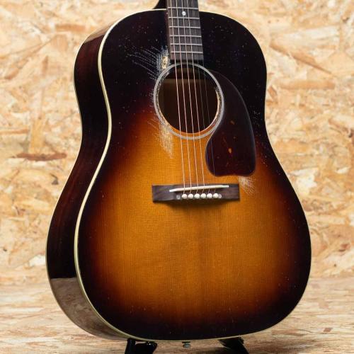 Gibson 1942 Banner J-45 Vintage Sunburst Heavy Aged
