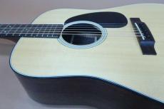 Martin D-21 Special / Limited Production of 300・Solid Spruce Top・Solid Rosewood Side and Back・Old Style Logo・Original Grover peg・Black and White Binding・Rosewood fingerboard and Bridge・Black pick guard【With _13