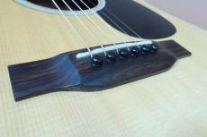 Martin D-21 Special / Limited Production of 300・Solid Spruce Top・Solid Rosewood Side and Back・Old Style Logo・Original Grover peg・Black and White Binding・Rosewood fingerboard and Bridge・Black pick guard【With _14