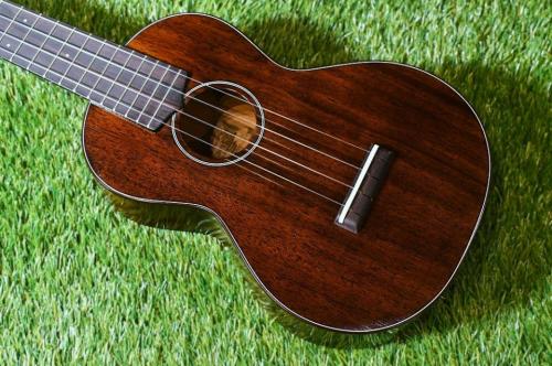 tkitki ukulele HM-C CUSTOM Concert【S/N1639】