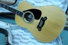 YAMAHA LX-Special Custom / L-52 CTM Style Head・L-52 Inlay and Style Bridge・L-31 Style Abalone Trim and Rosette・Ezo Spruce Top・Jacaranda Side and Back・With L.R.Baggs Pickup【With Original 70s Custom Case】1977年_2