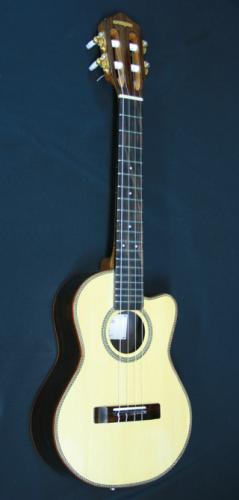 古林達郎 RT-02CW　#221072　松/インディアンローズウッド　2022年テナーウクレレ・エレアコ仕様