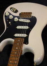 Fender Custom Shop 【限定モデル】American Custom Stratocaster Aged White Blonde NOS #18048【3.39kg】_4