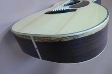 ASTURIAS OM Custom Jacaranda 50th Anniversary / Solid German Spruce Top・Solid Brazilian Rosewood Side and  Back・Prewar OM-28 Style・Herringb and Maple Binding・Ebony Fingerboard and Bridge・Long Saddle ・TOR-TIS U_5