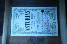 ASTURIAS OM Custom Jacaranda 50th Anniversary / Solid German Spruce Top・Solid Brazilian Rosewood Side and  Back・Prewar OM-28 Style・Herringb and Maple Binding・Ebony Fingerboard and Bridge・Long Saddle ・TOR-TIS U_16