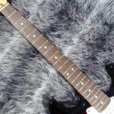 Fender Standard Stratocaster 3-Color Sunburst_3