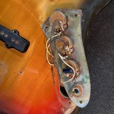 Fender 1974 Jazz Bass Sunburst_14