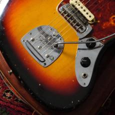 Fender 1962 Jaguar 3-Color Sunburst w/Brown Sunglasses Case_4