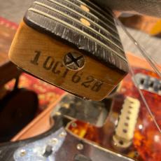 Fender 1962 Jaguar 3-Color Sunburst w/Brown Sunglasses Case_15