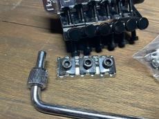 Floyd Rose FRTS1000 Special Series Tremolo System with R3 Nut Chrome/フロイドローズスペシャル/トレモロ/新品・全国一律送料無料 送_3