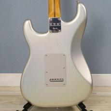 Fender H.E.R. Stratocaster Maple Fingerboard Chrome Glow_2