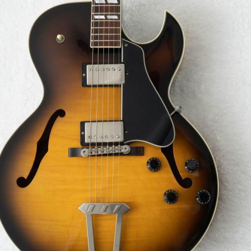 Gibson ES-175D Figured Vintage Sunburst【2001年製・USED】【極上杢目&柾目ネック個体】【3.35kg】