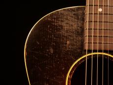 Gibson LG-1【1951年製 満74歳の貫禄のヴィンテージ 当店フルメンテナンス済 乾いた枯れた音色をご堪能下さい! 狙い目のヴィンテージギブソンです! 】解説試奏動画ご覧下さい。_15