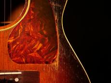 Gibson LG-1【1951年製 満74歳の貫禄のヴィンテージ 当店フルメンテナンス済 乾いた枯れた音色をご堪能下さい! 狙い目のヴィンテージギブソンです! 】解説試奏動画ご覧下さい。_16