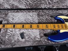 Fender American Ultra Jazz Bass Cobra Blue_4