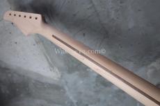 MusiKraft Beak Neck Custom Build / 1p Maple　(1)_6