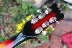 Mosrite The Ventures V-'64_13
