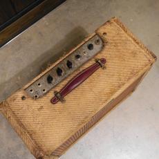 Fender 1956 Deluxe Amp 5E3_2