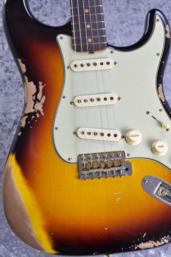 Fender Custom Shop Limited Edition 1964 L-Series Stratocaster Heavy Relic / Target 3-Color Sunburst [3.60kg]