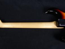 Fender Made in Japan Traditional 60s Stratocaster 3-Color Sunburst_8