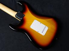 Fender Made in Japan Traditional 60s Stratocaster 3-Color Sunburst_7