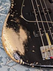 Fender Custom Shop ~Bass Planet Spec~ 1961 Jazz Bass Heavy Relic -Black over ShorelineGold-_8