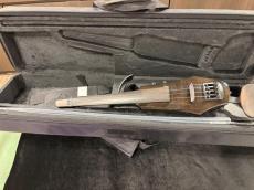 NS DESIGN 【エレクトリックバイオリン中古品!】WAV4《Black》【弓、セミハードケース付属】