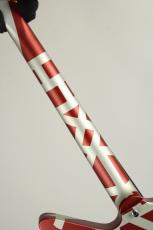 EVH Striped Series Shark Pau Ferro Fingerboard Burgundy with Silver Stripes 2021_6