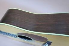Martin HD-28 Custom Pre war Reissue / Spruce Top・Rosewood Side and Back・Old Decal Logo・Herringbone Trim and Ivoroid Binding・Diamond Inlay・Ebony Fingerboard・Long Saddle・Original Pick guard_4