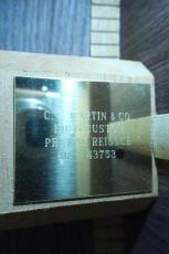 Martin HD-28 Custom Pre war Reissue / Spruce Top・Rosewood Side and Back・Old Decal Logo・Herringbone Trim and Ivoroid Binding・Diamond Inlay・Ebony Fingerboard・Long Saddle・Original Pick guard_15