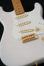Fender Limited Edition American Vintage II 1957 Stratocaster 3A Flame Maple Neck White Blonde【限定モデル】_4