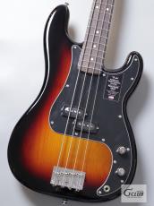 Fender American Professional Classic Precision Bass -3-Color Sunburst-【4.02kg】