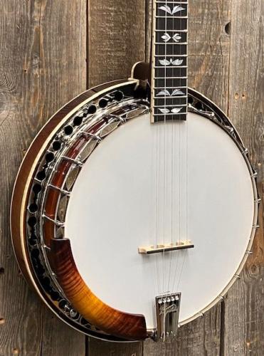 Bulas  Scarabeus Resonator Banjo "Curly Maple Custom"